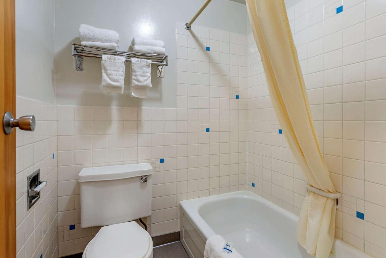 Asam Hotel Goodland Экстерьер фото
