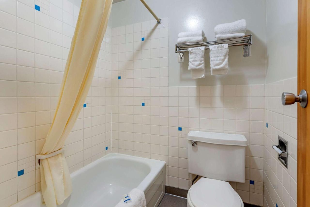 Asam Hotel Goodland Экстерьер фото