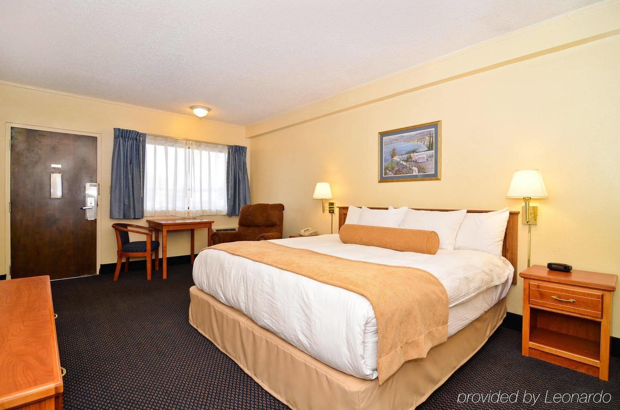 Asam Hotel Goodland Экстерьер фото