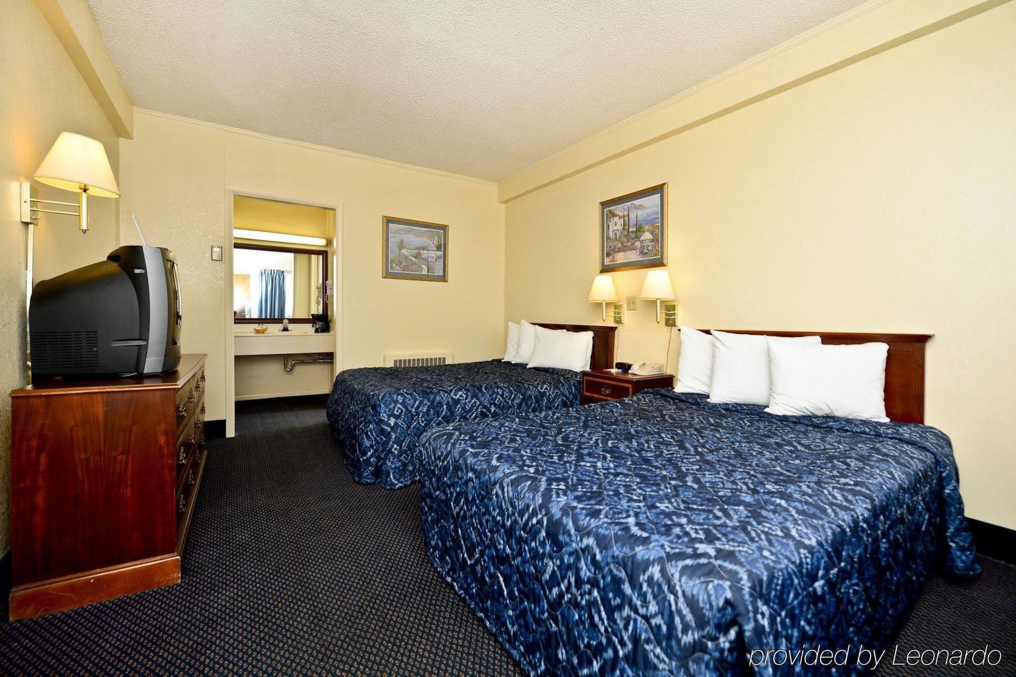 Asam Hotel Goodland Экстерьер фото